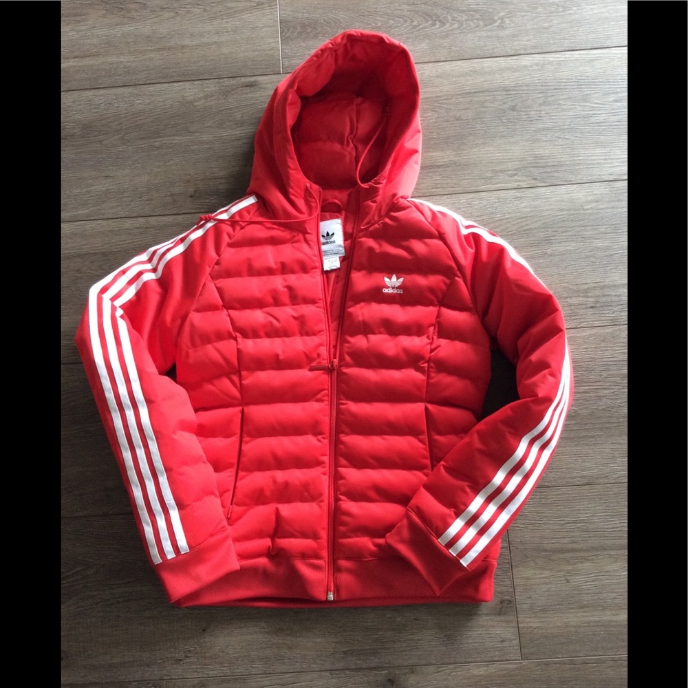 ADDIDAS RED SLIM 3-STRIPE PUFFER JACKET SMALL